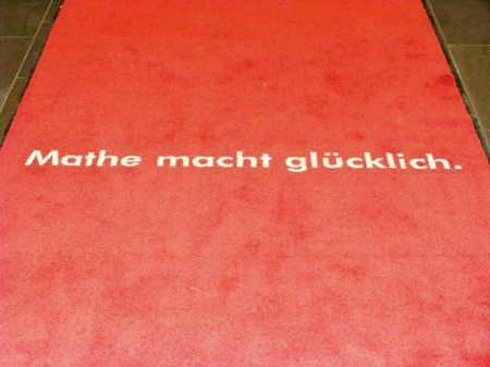 files/Fachbereiche/Mathematik/mathe_macht_gluecklich.jpg