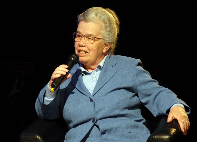 files/Schulleben/50-Jahr-Feier/Geschichte/50-Jahr-Feier_2012_Festakt_Aula_39.jpg