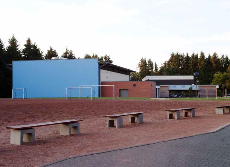 files/Schulleben/Fotogalerie/Schulgebaeude/Gymnasium_turnhalle.jpg files/Schulleben/Fotogalerie/Schulgebaeude/Gymnasium_turnhalle.jpg