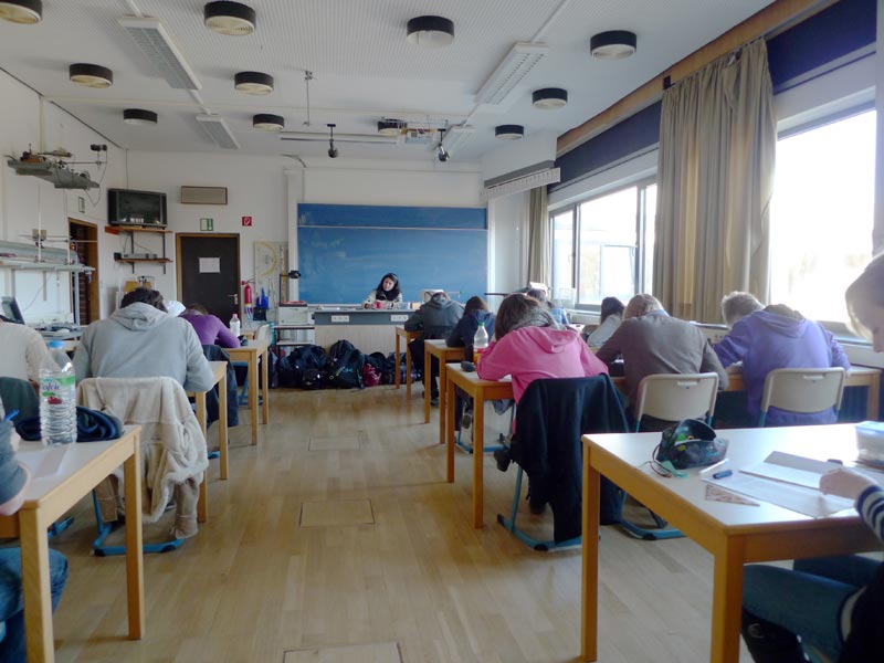 files/Schulleben/Fotogalerie/Schulgebaeude/Physik.jpg files/Schulleben/Fotogalerie/Schulgebaeude/Physik.jpg